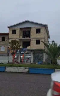 فروش یک باب تجاری در شهر حویق. بر جاده
