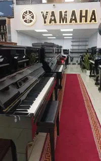 پیانو آکوستیک یاماها YS1 در رویال موزیک