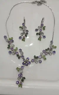 گردنبند و گوشواره