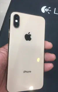 ایفون xs