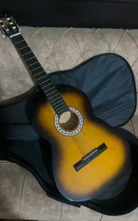 گیتار در حد نو