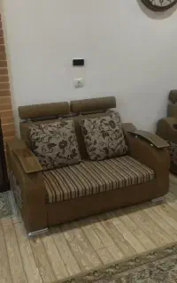 مبل راحتی8نفره کاملا سالم محکم چرم فوم سردنو
