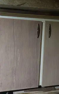 سنگ و آبچکان فلزی