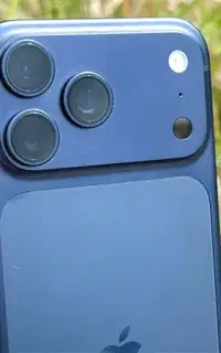256 iPhone 17 Pro Max zaa