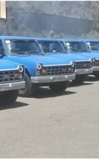 راننده ماشین نیسان