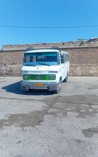 مینی بوس ۱۷نفره مدل ۷۰