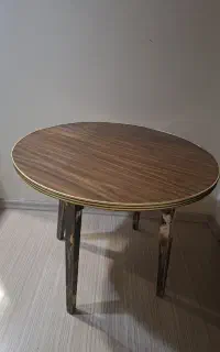 میز۴پایه