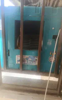 یک عدد کولر آبی نو ویک میز تلویزیون شیشه ای