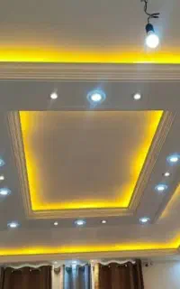 شاگرد.کارگر .جوشکار .وردست .کار اموز