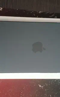 آیفون ۱۷ نرمال مشکی