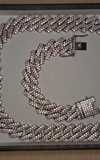 گردبند فول نگین یا چین نگین