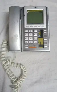تلفن رومیزی تیپ تل کاملا سالم و نو