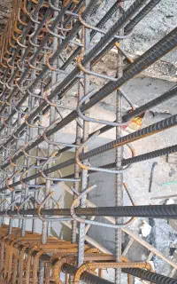 قالب بندی و آرماتور بندی سازه های صنعتی وساختمانی