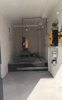 نیازمند نیرو کار آسانسور