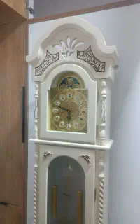 ساعت ایستاده و آباژور