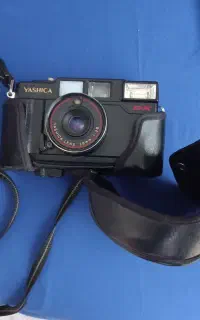 دوربین یاشیکا