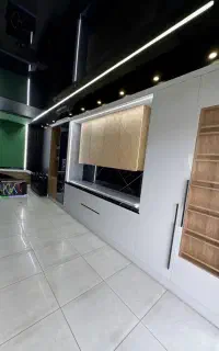 منشی خانم دفتر دکوراسیون