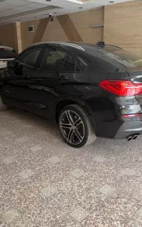 بی ام ‌وx4فول مشکی بسیار تمیز