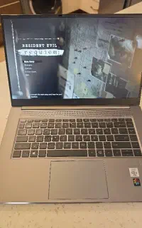 لپ تاپ hp گیمینگ بسیار باریک گرافیک عالی