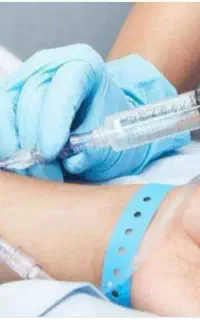 خدمات پرستاری در منزل سرم تراپی کل کرج پاسخگو 24