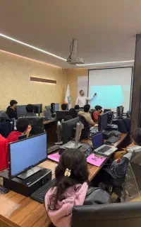 آموزش برنامه نویسی کامپیوتر زیر نظر فوق دکتری AI