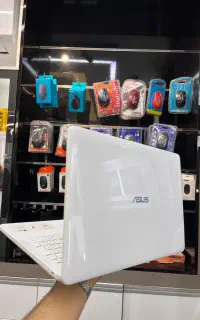 Asus اقتصادی با حافظه ۵۱۲