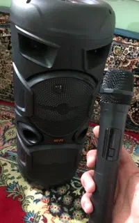 اسپیکر بلوتوثی با میکروفون