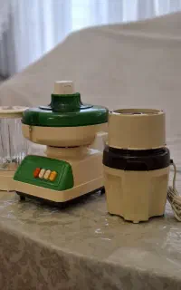 آبمیوه گیری و ماشین کوفته
