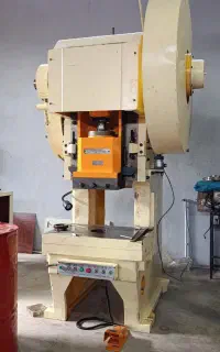 نیروی بسته بندی و مونتاژ