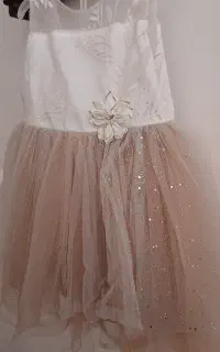 تعدادی لباس نو و در حد