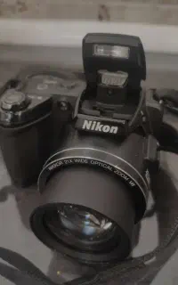 دوربین حرفه‌ای Nikon