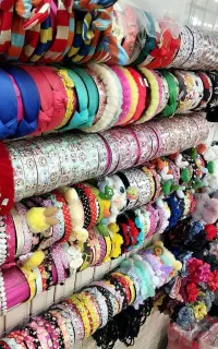 همکاری خانم ها در منزل با تولیدی  هنرهای دستی