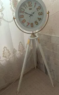 ساعت ایستاده