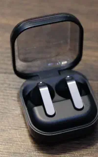 گلکسی بادز ۴ پرو
