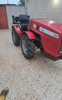تراکتور ۹۵۰ گلدونی