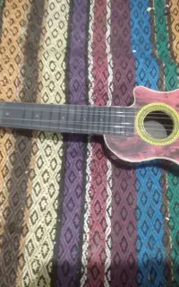 شلوار دخترانه و اسباب بازی