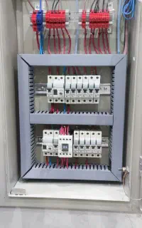 شاگرد برقکار