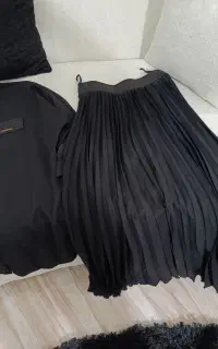 شومیز وشلوار پلیسه