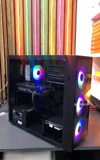 خریدو فروش کیس و قطعات pc ( با قیمت مناسب )