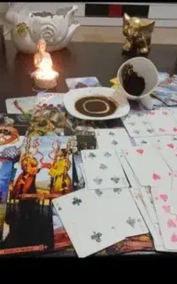 /یه زنگ بزن فــال بگیر زندگیتو بدون /