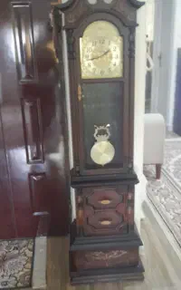 ساعت ایستاده سالم