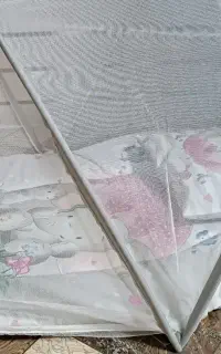 پشه بند تشک دار همراه بالش نو