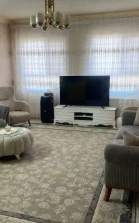واحد۷۵متری نبش همت و۹دی