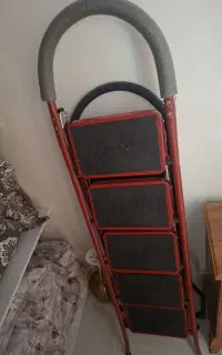 نبردبان پنچ پله ای