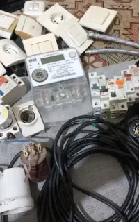 مینیاتوری کلیدپریزهلدرکابل همه۲ت