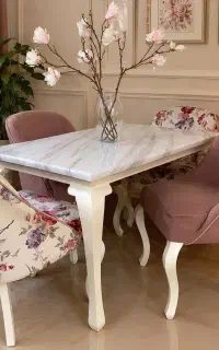 میز ناهارخوری چهارنفره