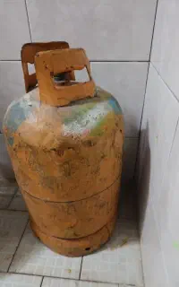 یک عدد کپسول گاز