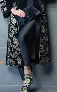 استخدام بانوی مدل