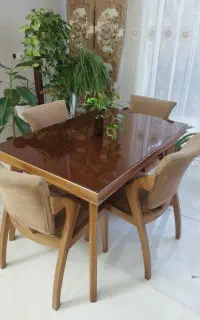 میز چهار نفره