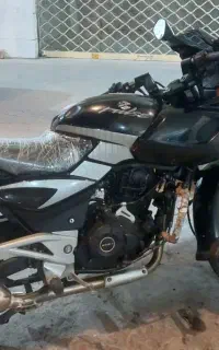 پالس باجاج 220